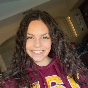 Meet your Posher, Sophia